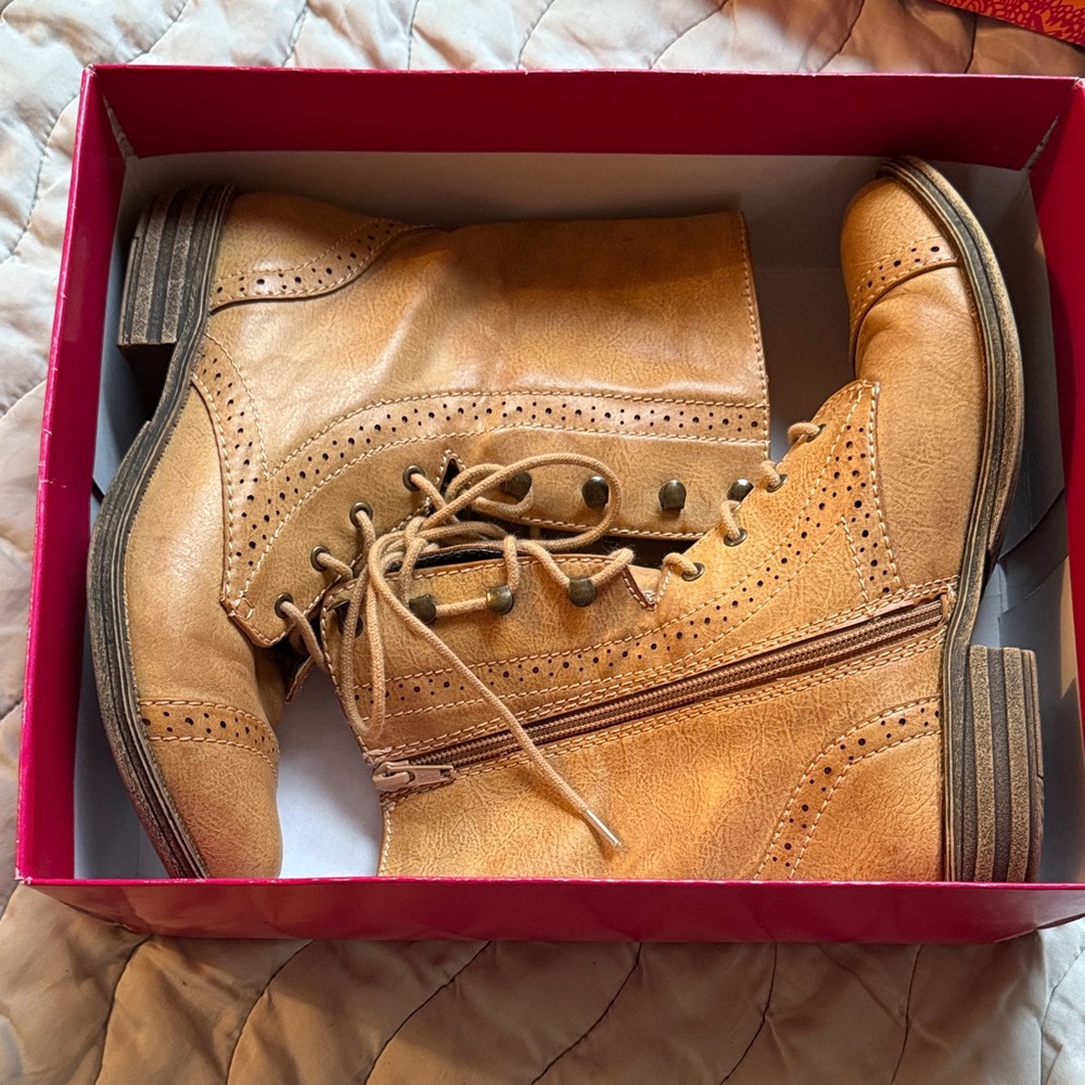 Men's Tan Leather Boots